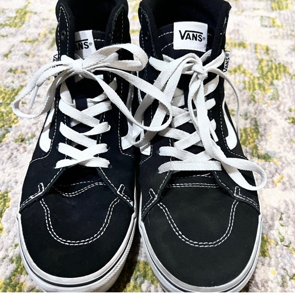 Vans - Picture 8 of 9